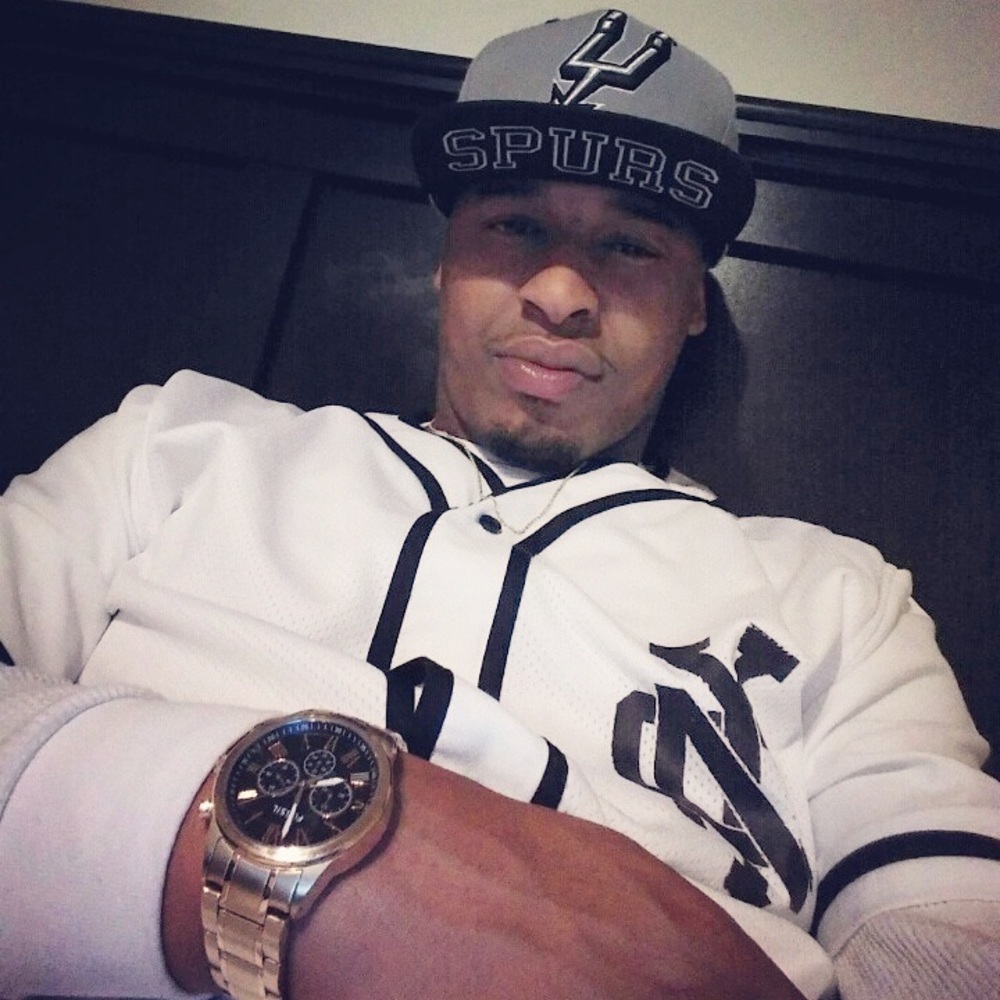 Meet your Posher, Demario